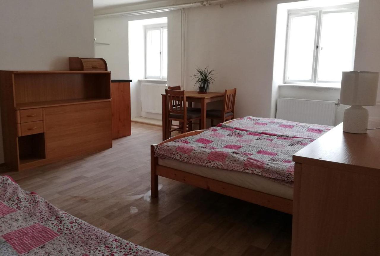 Dum U Reky Leilighet Vyšší Brod Eksteriør bilde